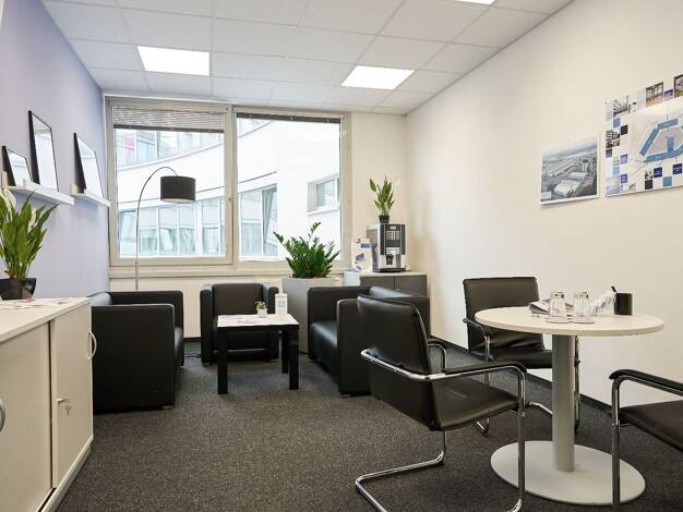 Bürofläche zur Miete provisionsfrei 5.943 € 914 m² Bürofläche Stresemannallee Hammfeld Neuss 41460