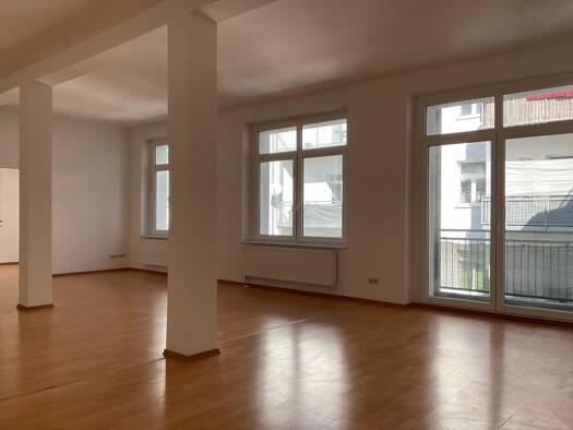Wohnung zur Miete 591 € 2 Zimmer 81 m² 2. Geschoss frei ab 01.11.2026 Straße des Friedens 7 Brühlervorstadt Erfurt 99094