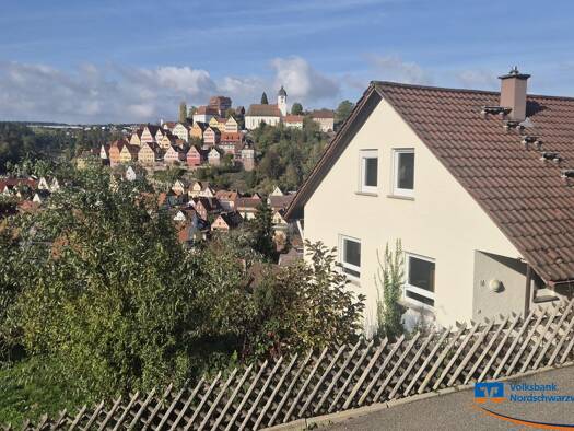 Einfamilienhaus zum Kauf 325.000 € 7 Zimmer 117 m² 508 m² Grundstück frei ab sofort Altensteig Altensteig 72213