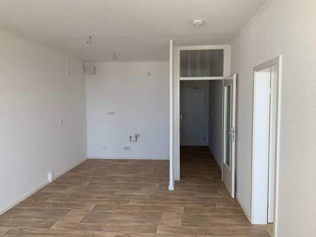 Wohnung zur Miete 249 € 1 Zimmer 32,1 m² 8. Geschoss frei ab 01.03.2026 Zwickauer Str. 68 Marienbrunn Leipzig 04277