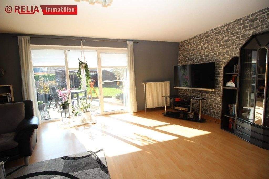 Immobilie in Laage - Schmuckes Reihenhaus in begehrter Wohnlage - Bild 2