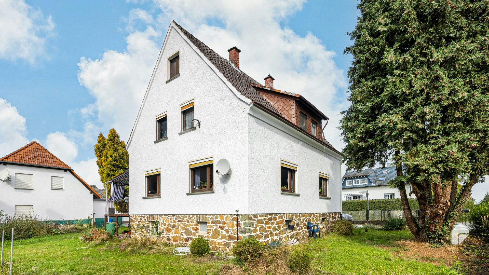 Einfamilienhaus zum Kauf 429.000 € 4 Zimmer 150 m²<br/>Wohnfläche 618 m²<br/>Grundstück Schwalbach Schöffengrund 35641