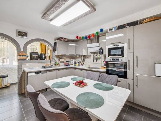 Wohnung zum Kauf 180.000 € 3 Zimmer 87 m² Atzenbach Zell im Wiesental 79669