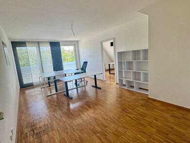 Wohnung zur Miete 605 € 2 Zimmer 45,9 m² Dachgeschoss, 2. Geschoss frei ab sofort Theodor-Heuss-Str. 66a Weende Göttingen 37075