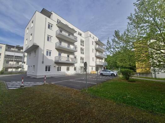 Praxis zur Miete - Erstbezug 43 m² Bürofläche Punzerstrasse 60a Hinterberg Steyr 4400