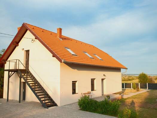 Haus zum Kauf provisionsfrei 466.200 € 7 Zimmer 200 m² 1.166 m² Grundstück Balatonalmádi 8220