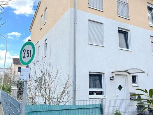 Reihenendhaus zum Kauf 765.000 € 6 Zimmer 140 m² 216 m² Grundstück Elisabeth-Schumacher-Str. 55 Darmstadt 64295