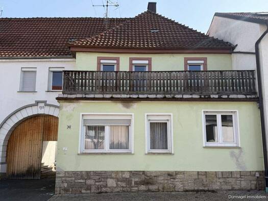 Einfamilienhaus zum Kauf 219.000 € 5 Zimmer 160 m² 283 m² Grundstück Helmstadt 97264