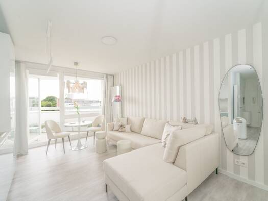 Wohnung zum Kauf 349.000 € 1,5 Zimmer 43 m² 8. Geschoss St. Pauli Mitte 20359