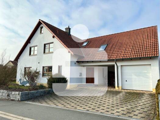 Einfamilienhaus zum Kauf 689.000 € 7 Zimmer 160 m² 685 m² Grundstück Höchstadt 91315