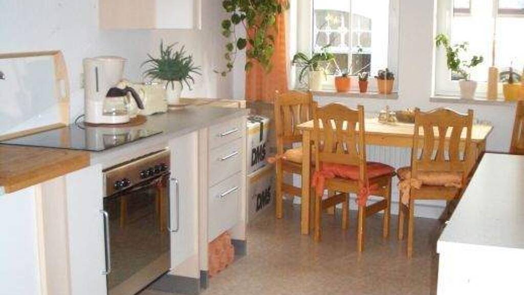 Wohnung zur Miete 390 € 2 Zimmer 70 m² 1. Geschoss Zeulenroda Zeulenroda-Triebes 07937