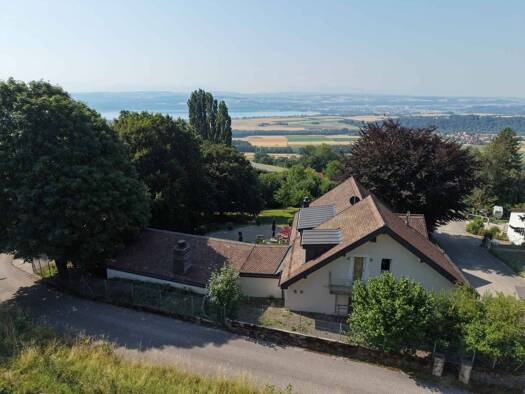 Villa zum Kauf 2.457.390 € 8 Zimmer 300 m² Villars-Burquin Bonvillars 1423
