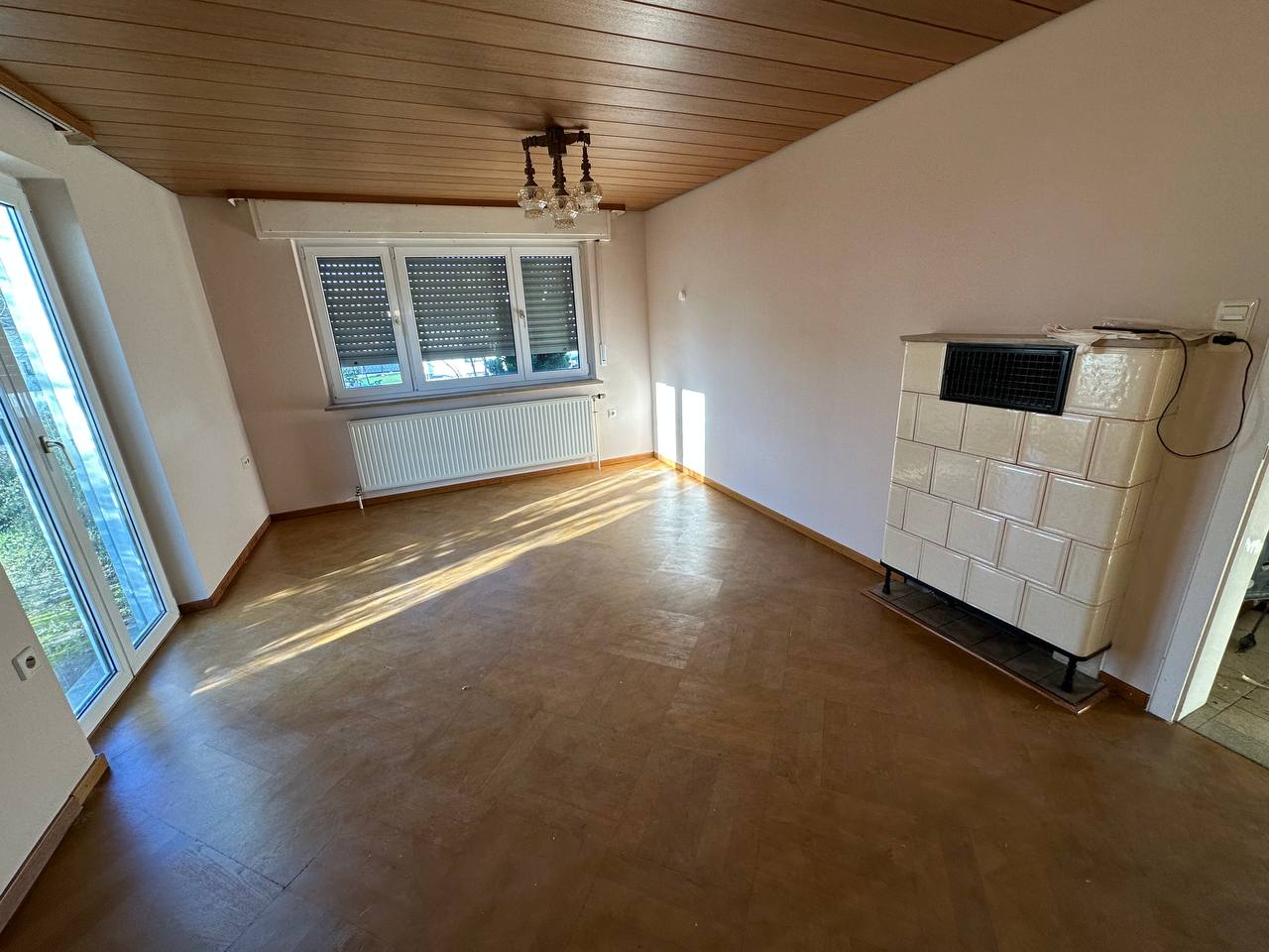 Wohnung zur Miete 1.150 € 5 Zimmer 102 m²<br/>Wohnfläche EG<br/>Geschoss ab sofort<br/>Verfügbarkeit Reiherweg 15 Wendlingen Wendlingen am Neckar 73240