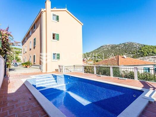 Haus zum Kauf 2.500.000 € 8 Zimmer 755 m² Marina Marina