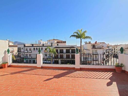 Reihenhaus zum Kauf 1.199.000 € 3 Zimmer 369 m² Nerja 29780