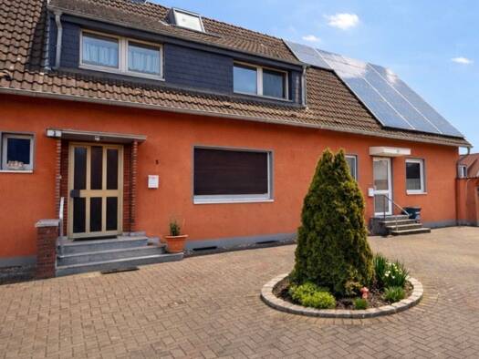 Maisonette zur Miete 1.500 € 6 Zimmer 165 m² Geschoss 1/2 frei ab sofort Mündelheim Duisburg-Süd 47259