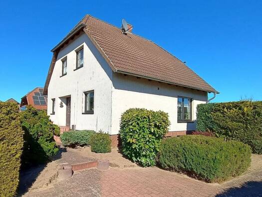 Einfamilienhaus zum Kauf provisionsfrei 251.000 € 4 Zimmer 113,4 m² 735 m² Grundstück frei ab 31.07.2026 Pretzier Salzwedel 29410