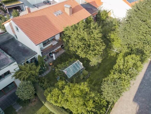 Einfamilienhaus zum Kauf 449.000 € 10 Zimmer 235 m² 824 m² Grundstück frei ab sofort Deggendorf Deggendorf 94469