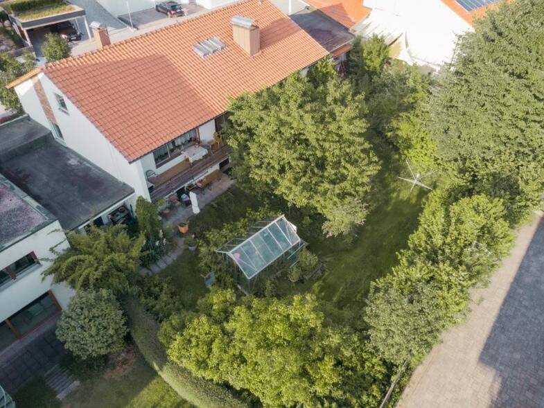 Einfamilienhaus zum Kauf 449.000 € 10 Zimmer 235 m² 824 m² Grundstück frei ab sofort Deggendorf Deggendorf 94469
