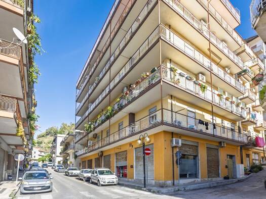 Wohnung zum Kauf 230.000 € 4 Zimmer 141 m² frei ab sofort Capo d'Orlando 98071
