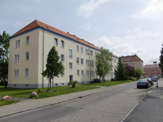 Wohnung zur Miete 330 € 3 Zimmer 65,9 m² 3. Geschoss frei ab 01.09.2026 Schulstraße 18 b Hoyerswerda Hoyerswerda 02977