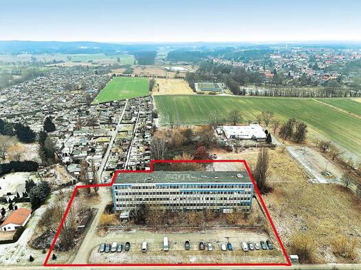 Bürokomplex zum Kauf 78.000 € 3.400 m² Bürofläche Guben, Erich-Weinert-Straße 37 Guben 03172
