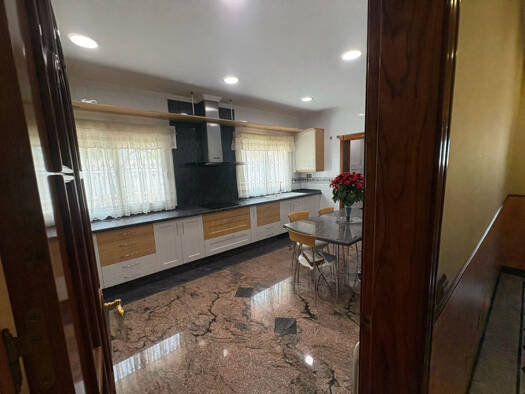 Einfamilienhaus zum Kauf 1.200.000 € 700 m² 1.300 m² Grundstück Alhaurín de la Torre 0