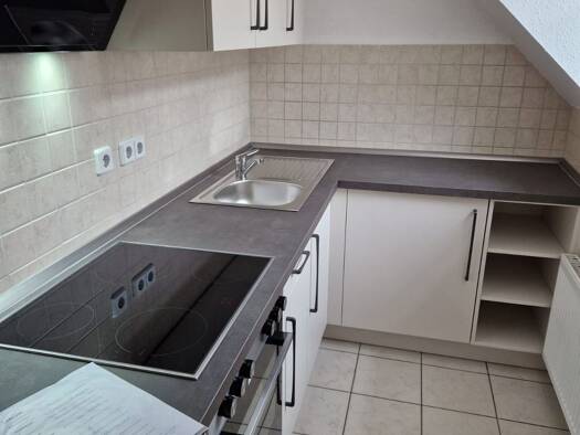 Wohnung zur Miete 249 € 2 Zimmer 40 m² 3. Geschoss frei ab 01.10.2026 Lerchenstraße 1 Zentrum Chemnitz 09111