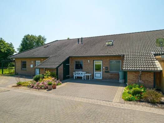 Reihenmittelhaus zum Kauf 299.000 € 3 Zimmer 141 m² 1.530 m² Grundstück Wittbek 25872