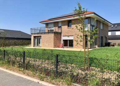 Einfamilienhaus zur Miete 2.000 € 6 Zimmer 210 m² 900 m² Grundstück frei ab 01.09.2025 Horneburg 21640