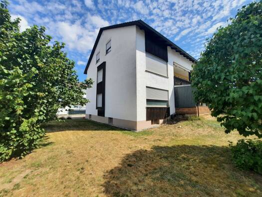 Wohnung zum Kauf 219.000 € 4 Zimmer 109 m² Regenstauf Regenstauf 93128
