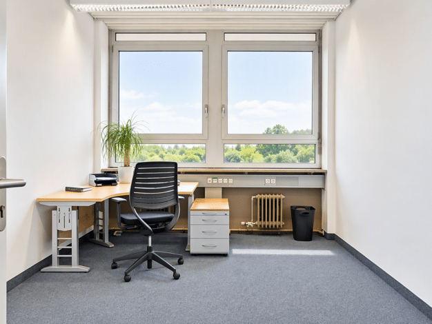 Bürofläche zur Miete 390 € 15,3 m² Bürofläche teilbar ab 15,3 m² Brunhamstraße 21 Aubing-Lochhausen-Langwied München 81249