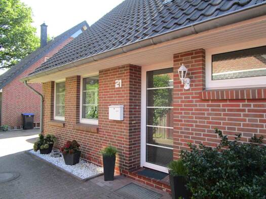 Doppelhaushälfte zur Miete 1.350 € 4 Zimmer 117 m² 250 m² Grundstück frei ab 01.06.2026 Etzhorn Oldenburg 26125