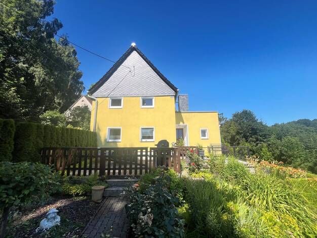 Mehrfamilienhaus zum Kauf 195.000 € 7 Zimmer 188 m² 1.403 m² Grundstück Rugiswalde Neustadt in Sachsen 01844