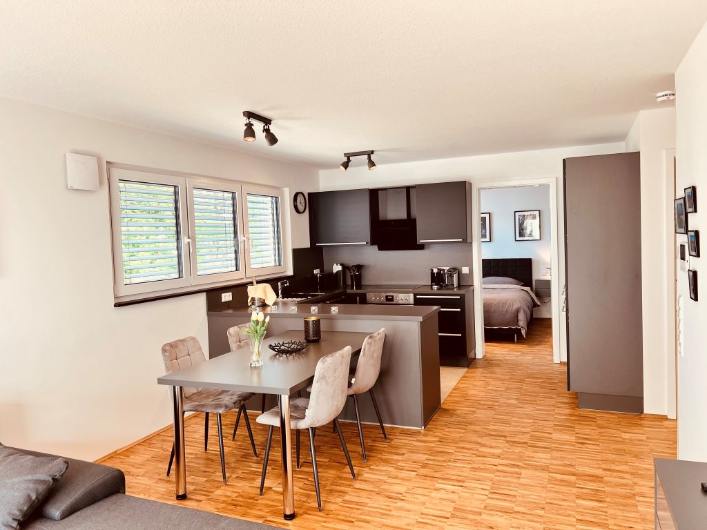 Wohnung zur Miete Wohnen auf Zeit 1.495 € 2 Zimmer 57 m²<br/>Wohnfläche 01.12.2024<br/>Verfügbarkeit Heidi-Denzel-Straße Sauerbrunnen - Kalkäcker - Fliegerhorst Crailsheim 74564