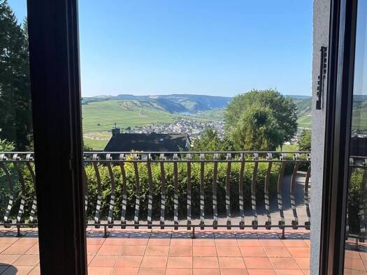 Wohnung zur Miete 950 € 2 Zimmer 90 m² EG frei ab sofort Birkenweg 2 Leiwen 54340
