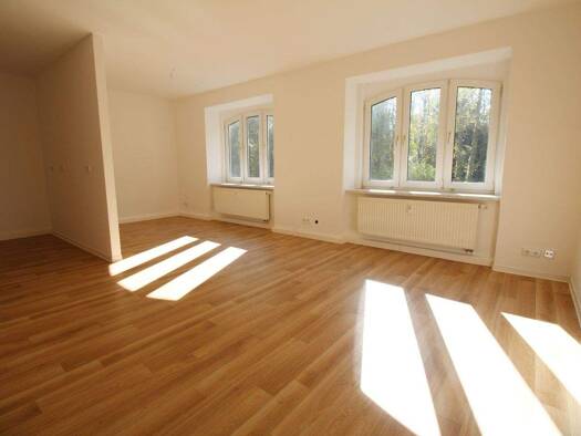 Studio zur Miete 250 € 1 Zimmer 43 m² EG frei ab sofort Wartburgstraße 68 Bernsdorf Chemnitz 09126