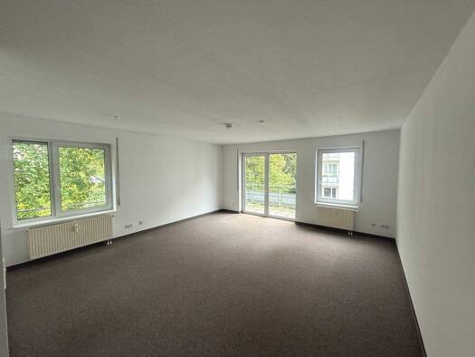 Wohnung zur Miete 425 € 1 Zimmer 54,8 m² 2. Geschoss frei ab sofort Clausstraße 29 Gablenz Gablenz 09126