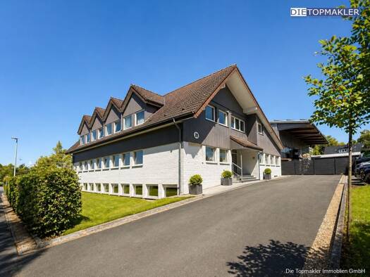 Haus zum Kauf 669.000 € 21 Zimmer 147,4 m² 1.419 m² Grundstück Salzkotten Salzkotten 33154