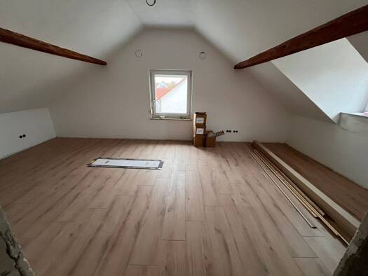 Wohnung zur Miete 680 € 2 Zimmer 70 m² Geschoss 2/3 frei ab 15.03.2026 Weinsfeld Hilpoltstein 91161