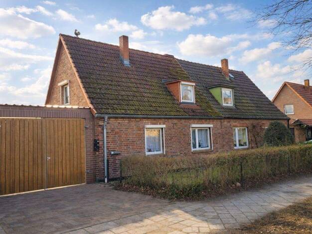 Doppelhaushälfte zum Kauf provisionsfrei 250.000 € 4 Zimmer 85 m² 600 m² Grundstück Dierkow-Neu Rostock 18146