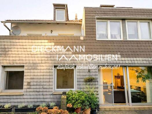 Reihenmittelhaus zum Kauf 275.000 € 6 Zimmer 152 m² 241 m² Grundstück Röttgersbach Duisburg 47167