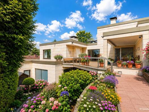 Haus zum Kauf 2.595.000 € 10 Zimmer 392 m² 743 m² Grundstück Königstein Königstein 61462