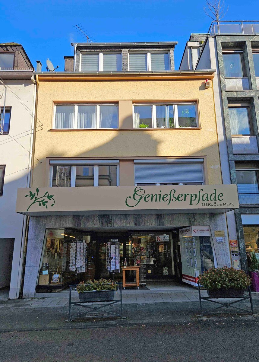 Haus zum Kauf 897.000 € 9 Zimmer 289 m²<br/>Wohnfläche 177 m²<br/>Grundstück Hauptstraße 29 B Bad Honnef Bad Honnef 53604