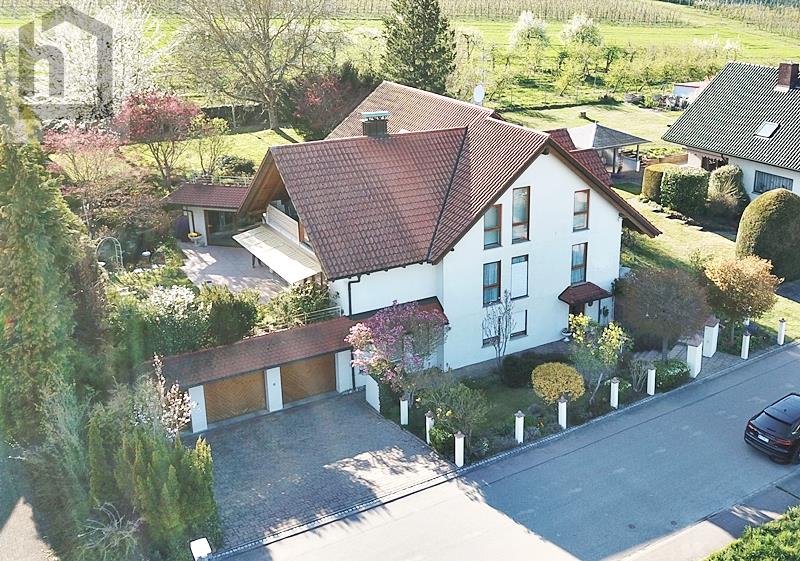 Mehrfamilienhaus zum Kauf 1.490.000 € 10 Zimmer 443 m²<br/>Wohnfläche 1.117 m²<br/>Grundstück ab sofort<br/>Verfügbarkeit Stahringen Radolfzell am Bodensee 78315