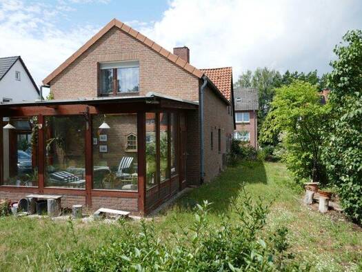 Einfamilienhaus zum Kauf 390.000 € 8 Zimmer 204 m² 1.237 m² Grundstück Gifhorn 38518