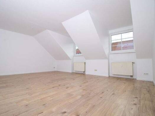 Wohnung zur Miete 700 € 3 Zimmer 100 m² Wriezen 16269