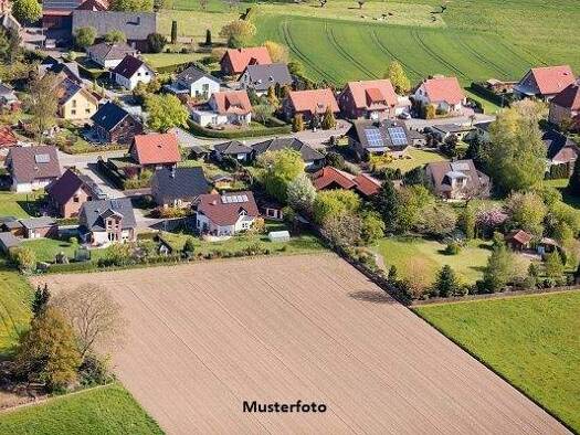 Land-/Forstwirtschaft zum Kauf 44.658 € 17.680 m² Grundstück Effeltrich 91090