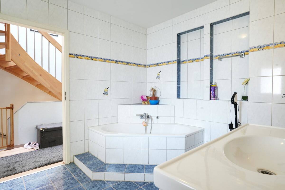 Reihenmittelhaus zum Kauf - Mehr