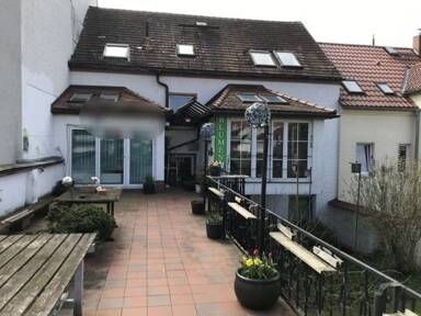 Reihenmittelhaus zum Kauf 139.000 € 7 Zimmer 197,7 m² 892 m² Grundstück Roßwein Roßwein 04741